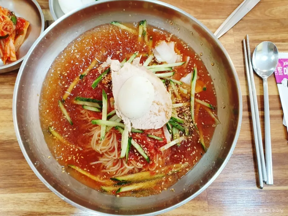 청라가야밀면국밥